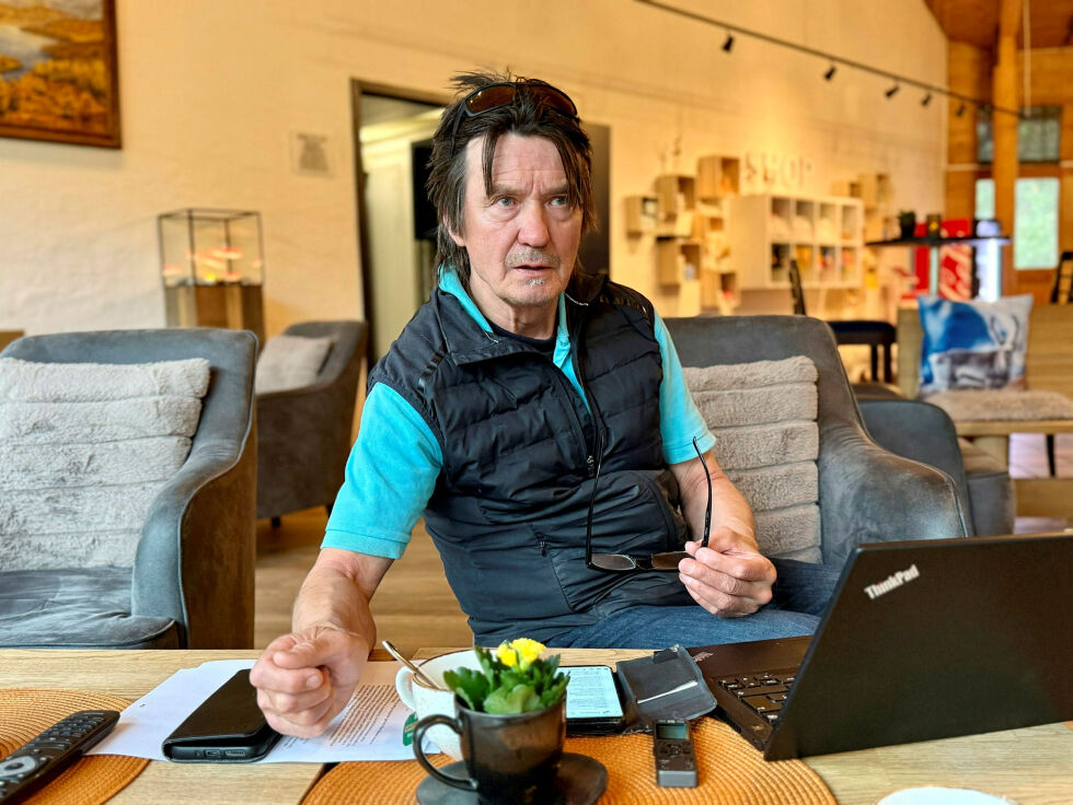 Det var en me­get en­ga­sjert John Nystad som møt­te Sá­gat for å for­tel­le om plan­ene til Kar­as­jok nær­ings­for­en­ing.
 Foto: Yvette M Stornes