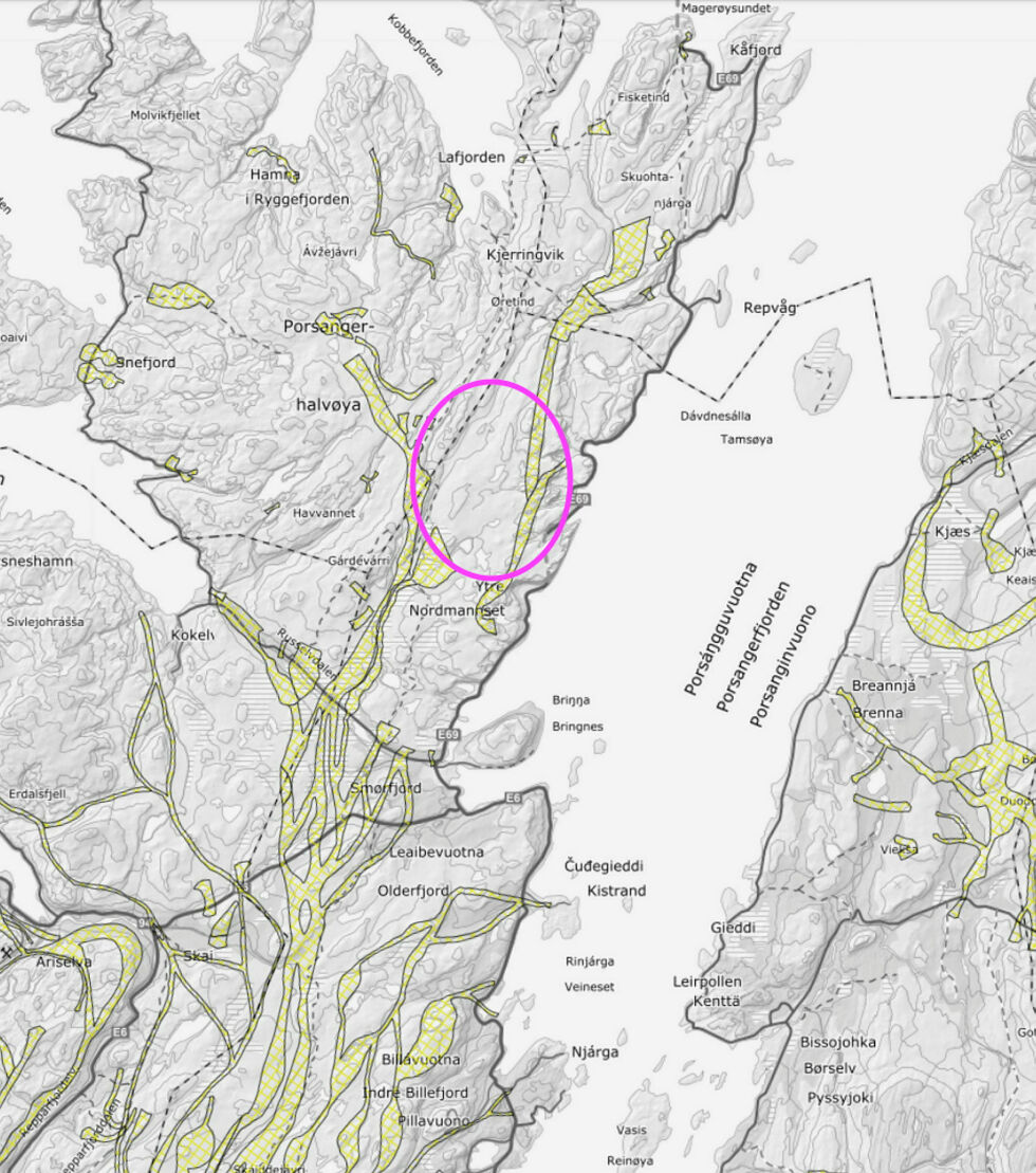 Det foreslåtte området er i konflikt med flyttleia ut til Magerøya. Det er dessuten sommer- og høstbeiteareal.
 Foto: Skjermdump Kilden reindriftska