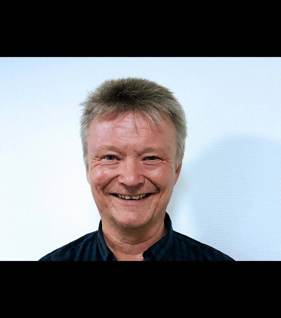 Roar Olsen (Nordkalottfolket) ønsker alle jernbanene velkommen.
 Foto: Nordkalottfolket