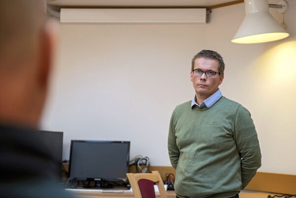 Drifter 400 lyspunkter ved veier de ikke eier