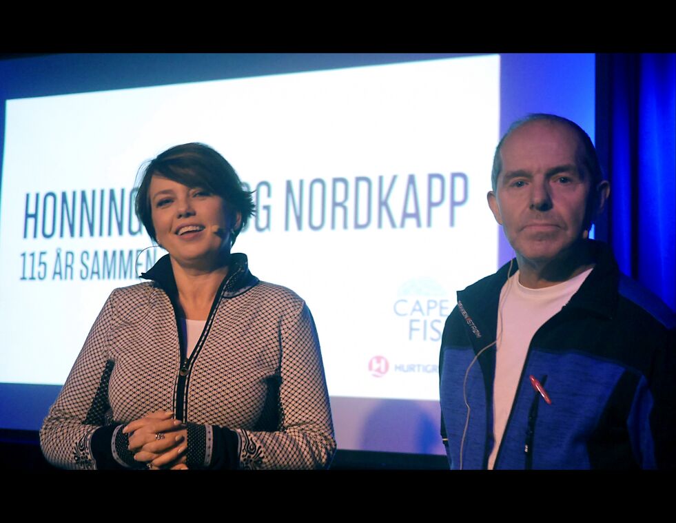 Kommunikasjondirektør i Hurtigruten, Anne Marit Bjørnflaten, redegjorde for at en stor økning i antall cruiseturister til Magerøya er grunnlaget for selskapets planer for stor satsing i Honningsvåg og på Nordkapp i tiden som kommer. Hurtigruten har inngått i samarbeid med Bjørn Ronald Olsen i Cape Fish Group om nysatsingen.
 Foto: Geir Johansen