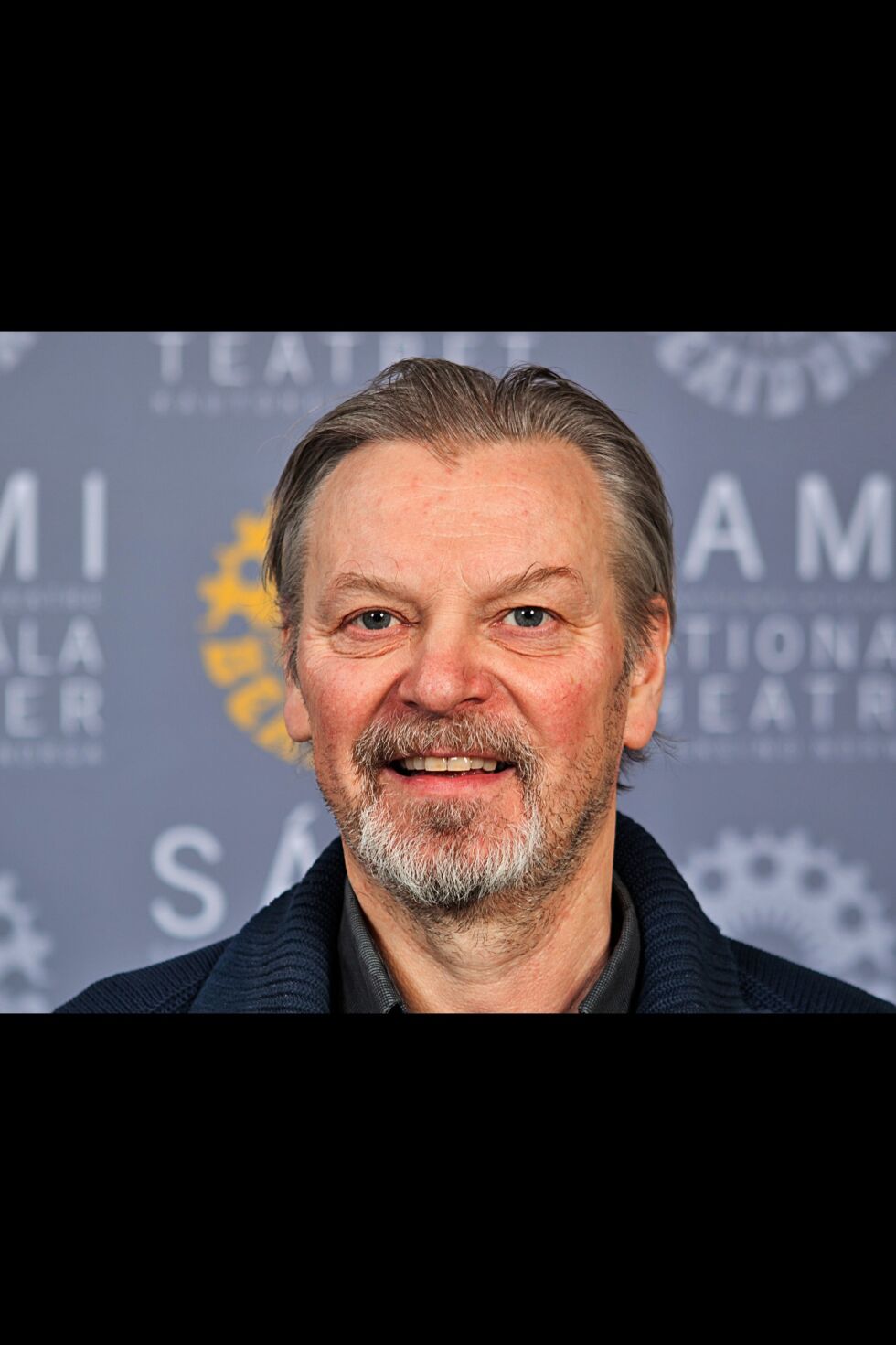 Det Samiske Nasjonalteatret Beaivváš melder at teatersjef Rolf Degerlund har takket ja til å fortsette ut 2023.
 Foto: Aslak Mikal Mienna