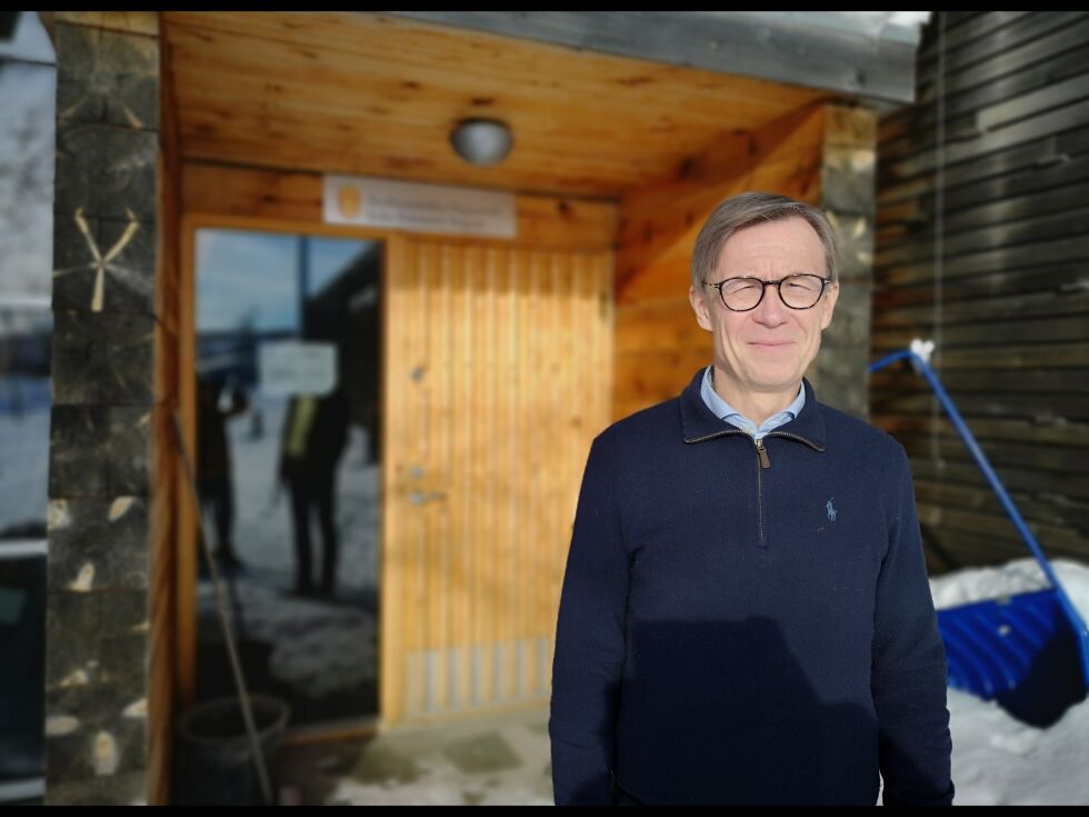 SAMISK DIMENSJON:
Sorenskriver ved Indre Finnmark tingrett, Finn-Arne Schanche Selfors, er opptatt av at den samiske dimensjonen blir ivaretatt på en god måte ved en sammenslåing av lederfunksjoner for Øst-Finnmark tingrett og Indre Finnmark tingrett.
 Foto: Erik Brenli