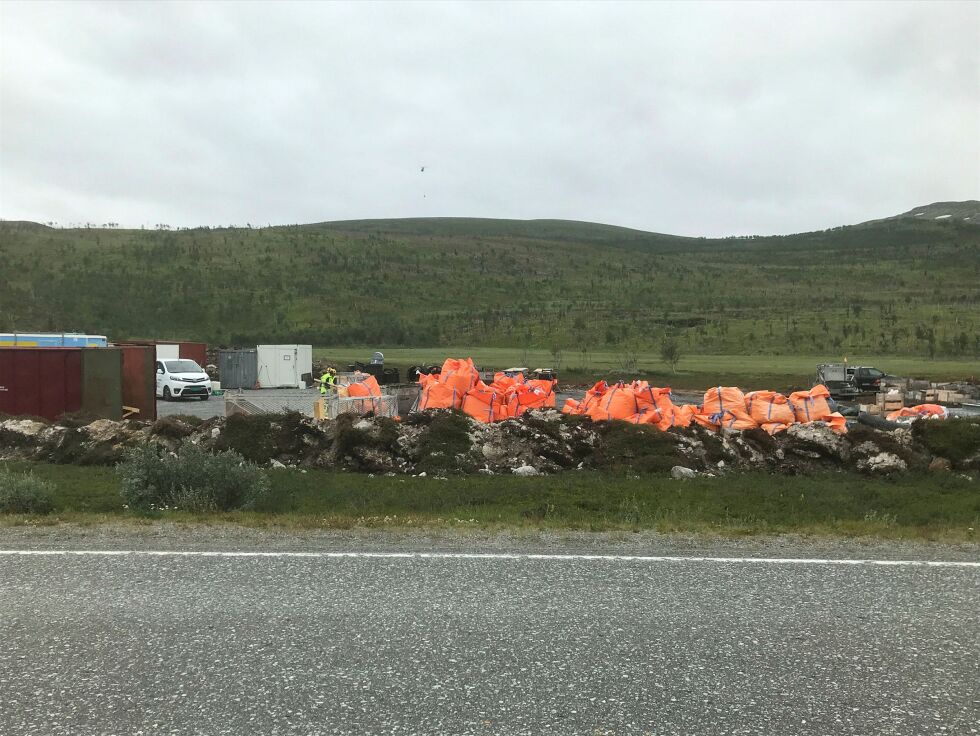 Kraftlinjen til Skaidi.
 Foto: Anthon Sivertsen