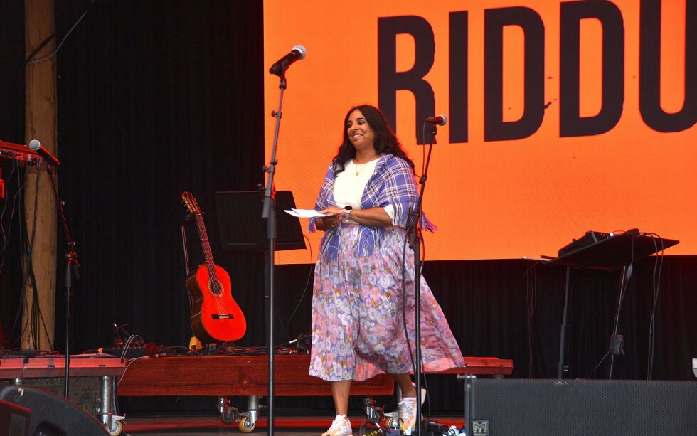 Kultur- og likestillingsminister Lubna Jaffery åpnet Riddu Riđđu i år.
 Foto: Elin M. Wersland