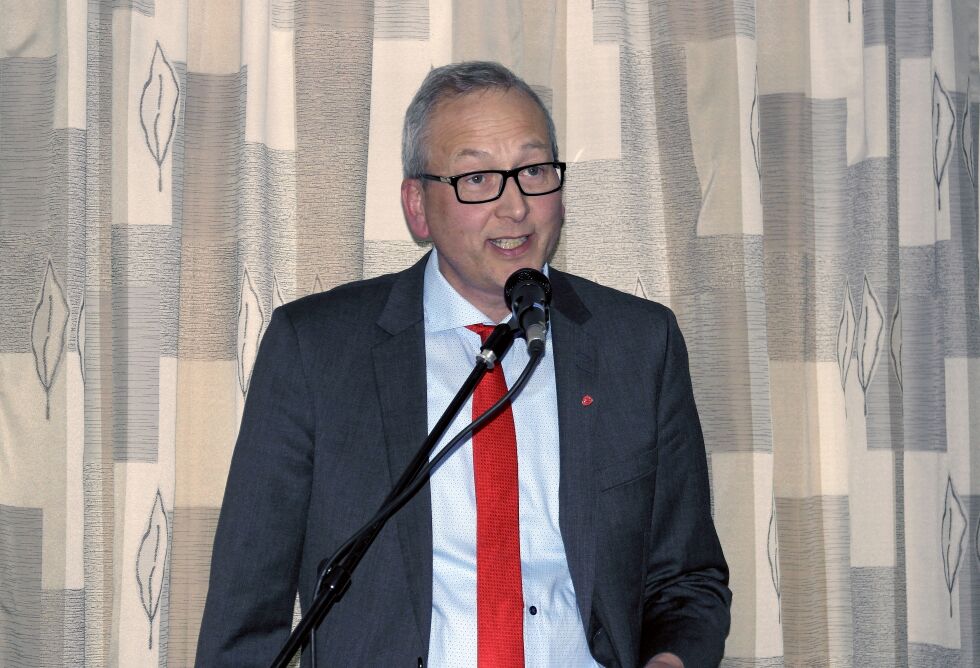 Ordførerkandidat for Evenes Ap, Terje Bartholsen, løftet samisk språk og kultur som tema i 1. maitalen.
 Foto: Steinar Solaas