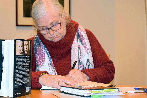 For ikke å glemme  nazismens vesen og ideologi