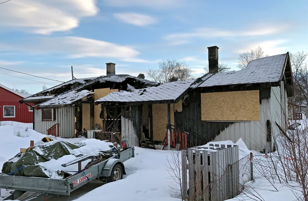 Det var denne vertikaldelte boligen i Lakselv som brant 11. desember i fjor.
 Foto: Marius Thorsen