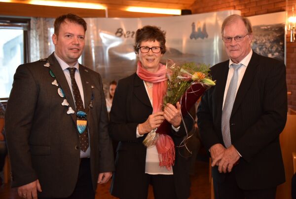 Kongens medalje  til Karin Eriksen