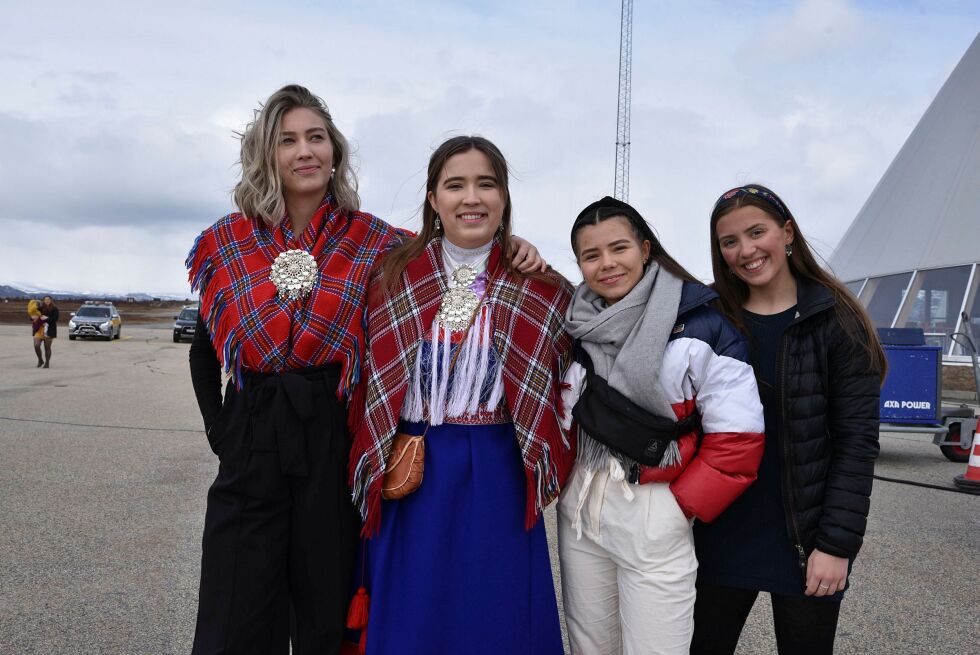 – Jeg er stolt over rus­sen og hvor­dan vi har tak­let det­te, sier rus­se­pre­si­dent ved Laks­elv vid­ere­gå­en­de sko­le, Emi­lie Haug­li Jo­han­sen. Foto: Kri­stin Hum­stad.
