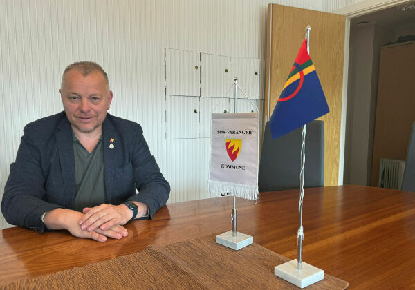 – Helt urimelig at de må legge ut for momsen på grensa