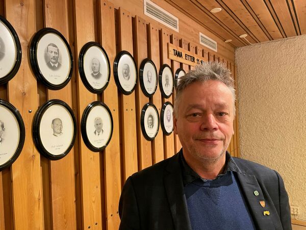 Refser folkevalgte som ikke møter