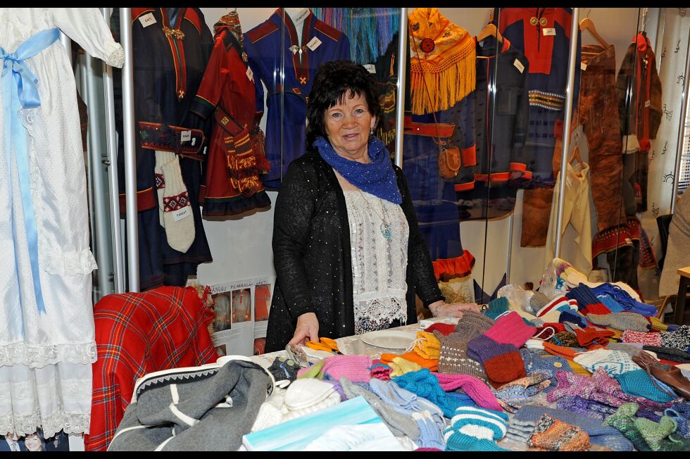 En av damene var Siri Rannestad som hadde mye flott å friste med på sin stand.
 Foto: Hannah Persen