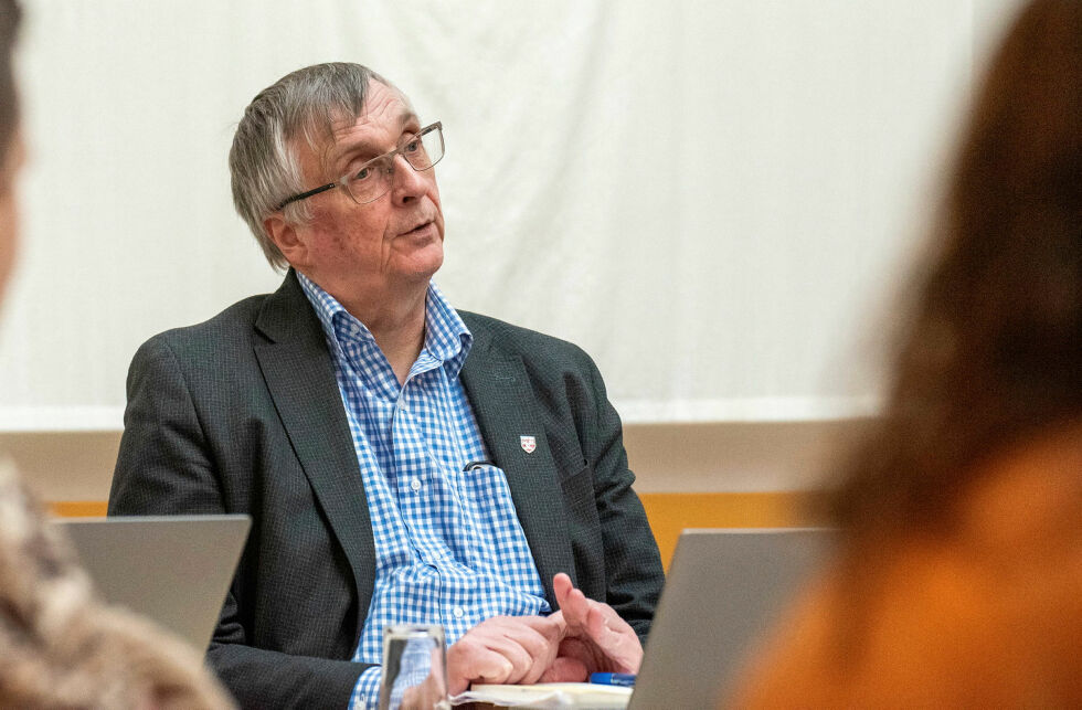Kommunedirektør Steinar Sæterdal sier de har fjernet kontaktinformasjonen til de ansatte fra hjemmesiden, for at all innkommende e-post skal gå via postmottaket.
 Foto: Irene Andersen
