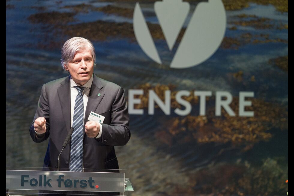 Venstre lot sameskolen tape for budsjettforlik i desember. Nå vil partiets nestleder Ola Elvestuen ta saken opp på nytt.
 Foto: Jo Straube/Venstre