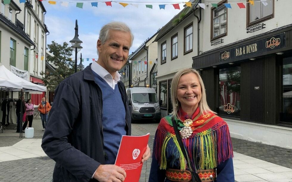 Jonas Gahr Støre og Hege Anita Karlsen Bakken møttes i Harstad i forbindelse med valgkampen til både Stortingsvalget og Sametingsvalget
 Foto: Privat