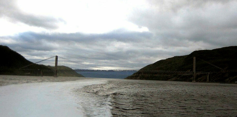 Fundamentet ligger på havbunnen rundt 200 meter nord for Kvalsundbrua.
 Foto: Privat