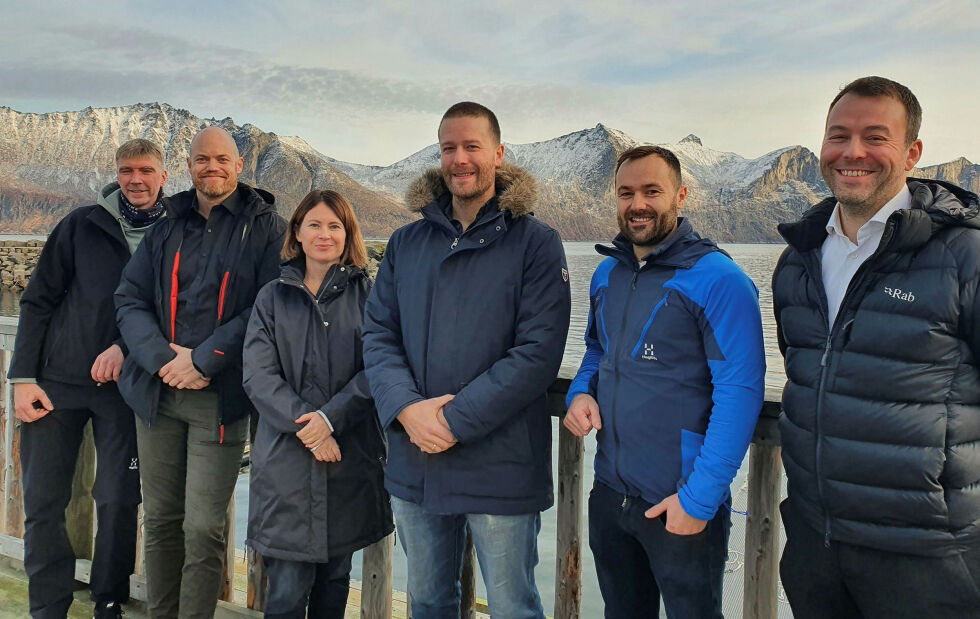 De vil gjerne komme igang med torskeoppdrett i Nordkapp. Fra venstre Einar Svendsby, kvalitetsleder i KIME Akva, Stefan Paulsen, lokalitetsutvikler og samfunnskontakt, Åsta Sortland, økonomileder, Joakim Jensen, teknisk leder, Egil Olsen, driftsleder lokalitet og Ørjan Jensen, daglig leder.
 Foto: KIME-Akva