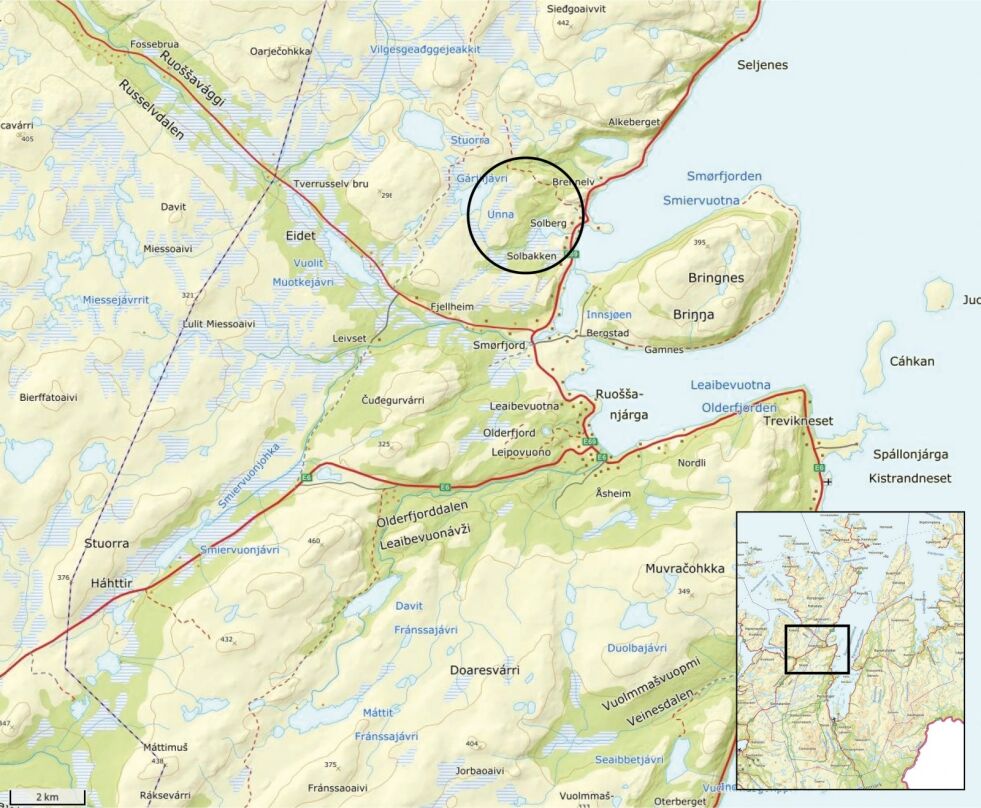Ulykken skjedde mellom Nedre Karelvann og Smørfjord, på vestsida av Porsanger.
 Foto: Nordatlas