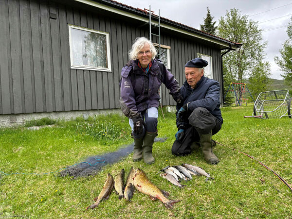 Fisker med tårer i øyne