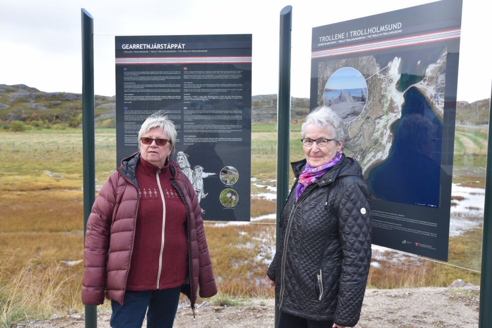 Solveig Tangeraas og Solveig Johannessen på åpningen av Trollholmsund.
 Foto: Kristin A. Humstad