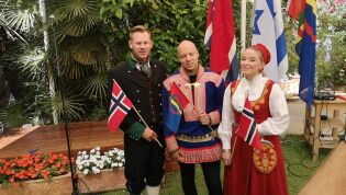 KEiiNo synger nasjonalsangen