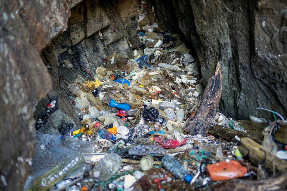 Plast på avveie er et stort globalt miljøproblem.
 Foto: Amund Trellevik/Investigate Eu