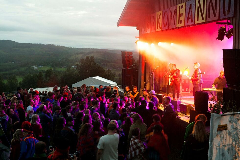 Márkomeannu sin festivalplass er friluftsmuseet Gállogiedde, som er en gammel markasamisk gård. Arkivfoto: Raisa Porsanger