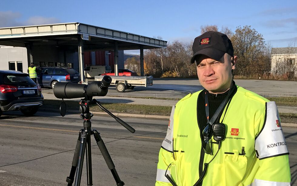 Erland Tretteskog var kontrolleder under lørdagens kontroll i Lakselv.
 Foto: Marius Thorsen