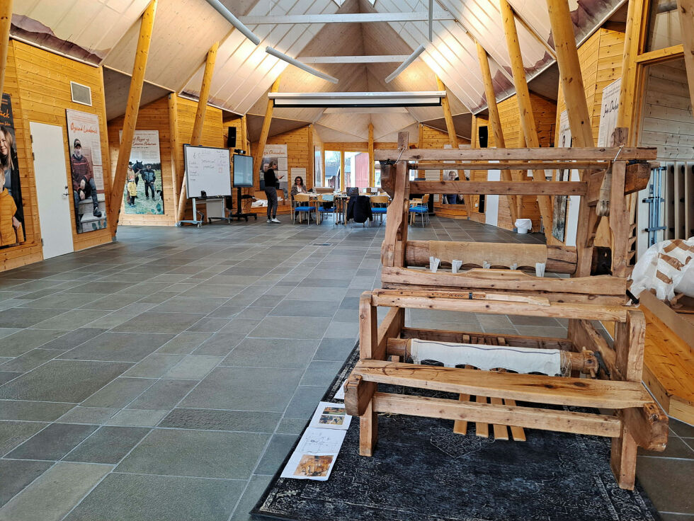 Kvensk institutt med samarbeidspartnere har satt i gang et prosjekt om å samle inn ull- og vevingstradisjoner i Finnmark, med fokus på Porsanger.
 Foto: Riinakaisa Laitila/ Kvensk ins