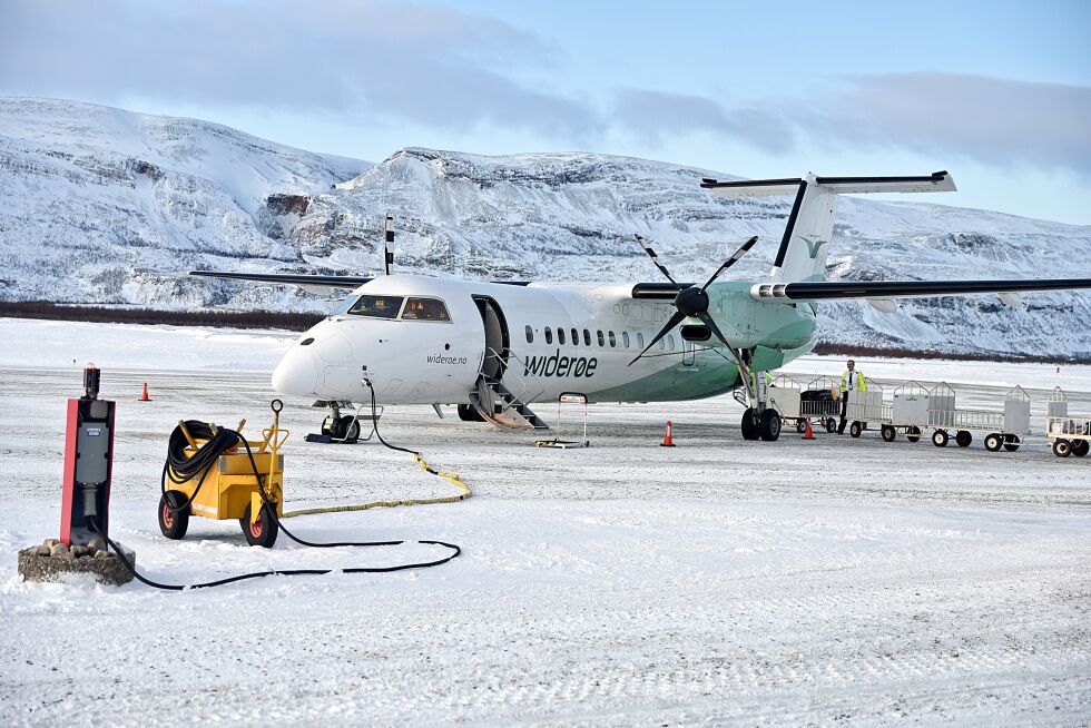 Når Widerøe fra månedsskiftet mars/april endrer sitt ruteprogram over Lakselv lufthavn (Banak) legges også 05:35-avgangen fra Tromsø ned. Det vil få konsekvenser for postgangen.
 Foto: Arkiv