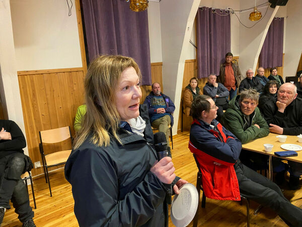 Cecilie vil ha mellomriksvei