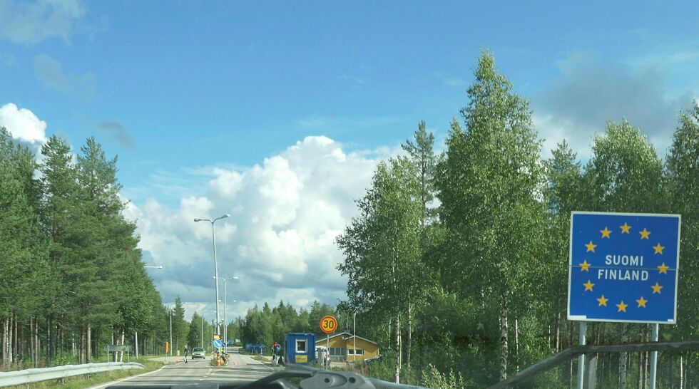 Grensene er åpne for grenseboerne, som her ved Kaunisjoensuu like ved Kolari, og nord for Pajala. FOTO: Stein Torger Svala