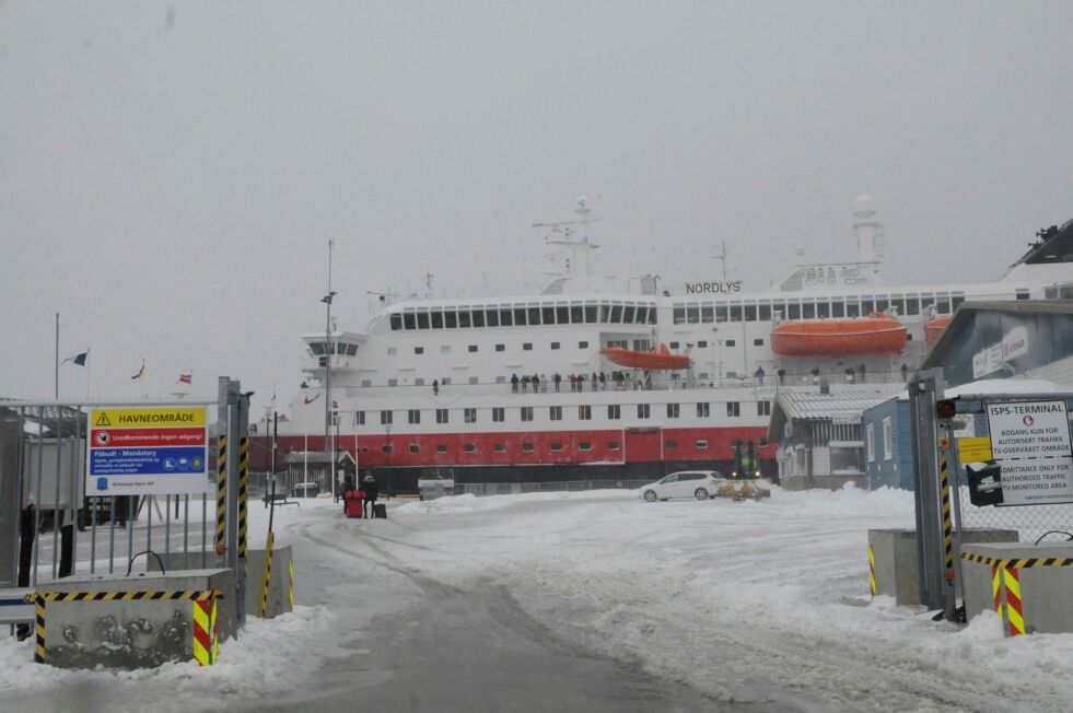Hurtigruten forlenger driftsstans i seks nye uker, der bare to av 11 skip vil betjene norskekysten i perioden. Foto: Hallgeir Henriksen