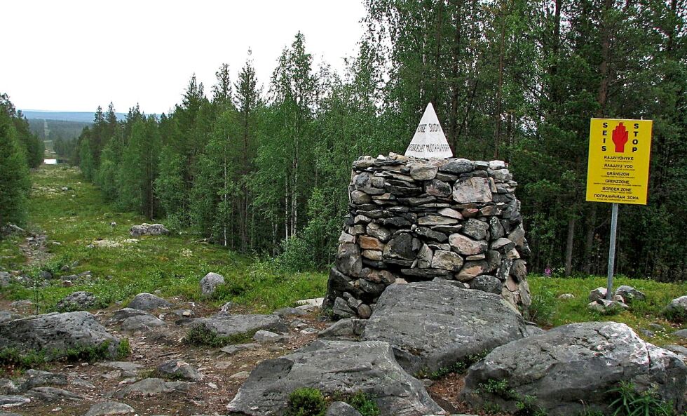 Den amerikanske turister fikk et forelegg på 5.000 kroner for å ha gått over på russisk side ved Treriksrøysa øverst i Pasvikdalen.
 Foto: Julia Velkova