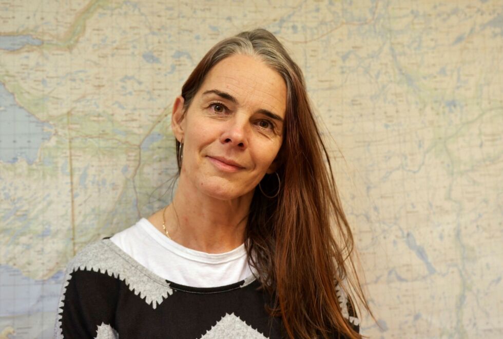 Maria Magocsi har funnet seg godt til rette i sin nye jobb i Ságat, og hun håper at hennes mann også finner seg arbeid i Lakselv.
 Foto: Irene Andersen