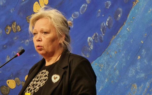 – Ikke fremoverskuende, men bakoverlent
