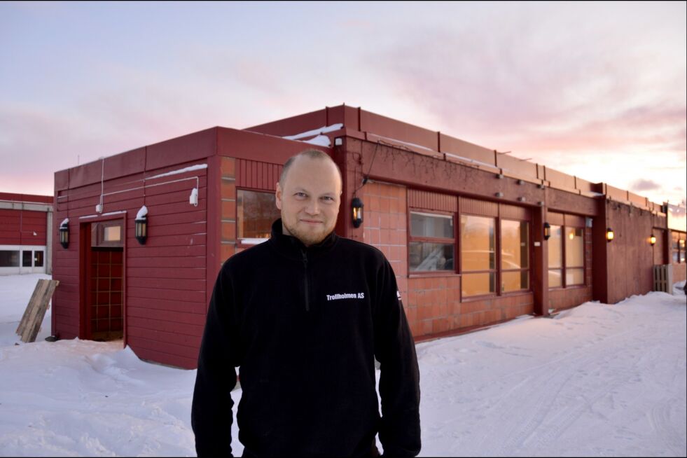Rett over nyåret flytter Jørn Harangen bedriften Trollholmen AS inn i nye lokaler, i Lakselv sentrum. – Kort vei til bakeriet, sier Harangen, om lokalet som ligger vegg i vegg med Advokatselskapet Per A. Amundsen.
 Foto: Kristin Marie Ericsson