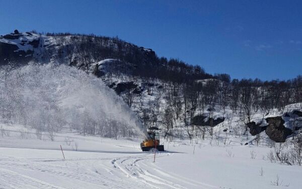 Full fres mot Grensen