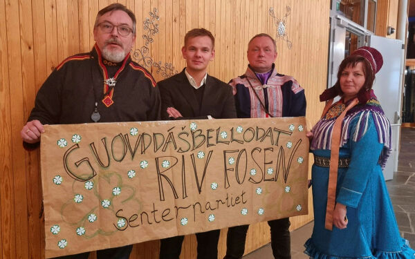 – Tomme ord fra Støre!