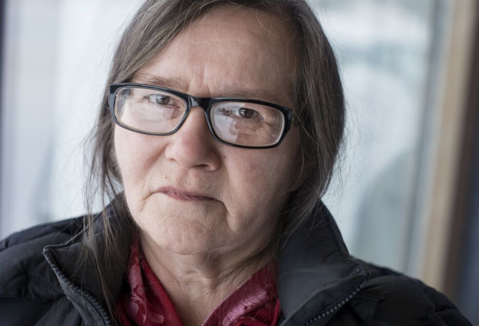Berit Åse Johnsen forteller at museet har jobbet i mange år med å få gjenstander fra førkristen tid til museet.
 Foto: Frøydis Falch Urbye