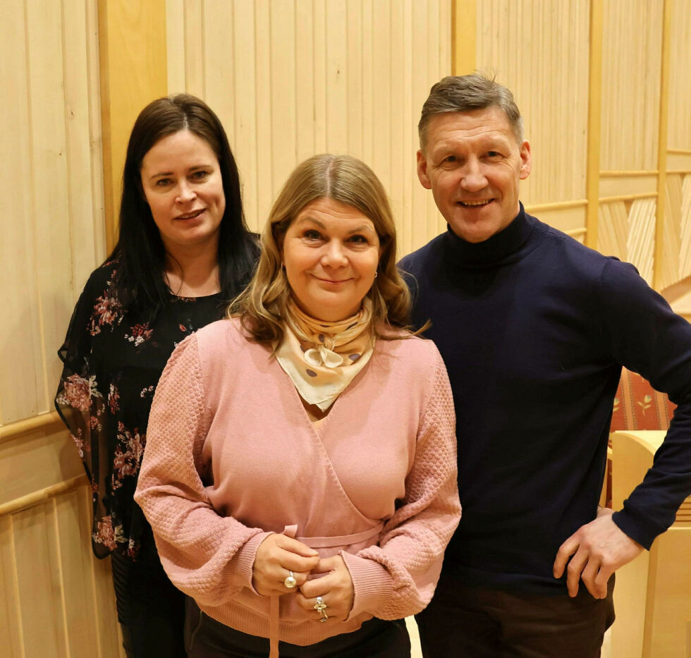 Trine Noodt (i midten) fra Alta er også denne gang å se på toppen av lista for Finnmark Venstre. Isak Ole Hætta fra Kautokeino og Monica Balto Anti fra Tana innehar de to neste plassene.
 Foto: Finnmark Venstre