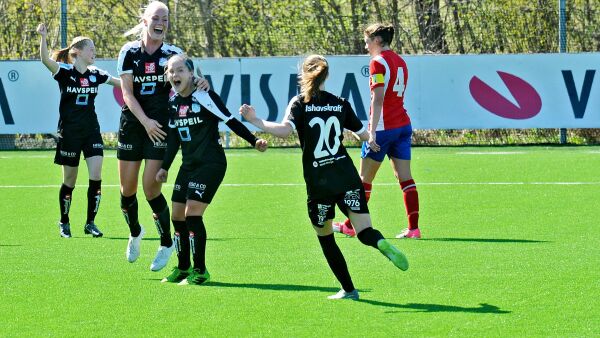 Kjører 25.000 kilometer for en sesong med fotball