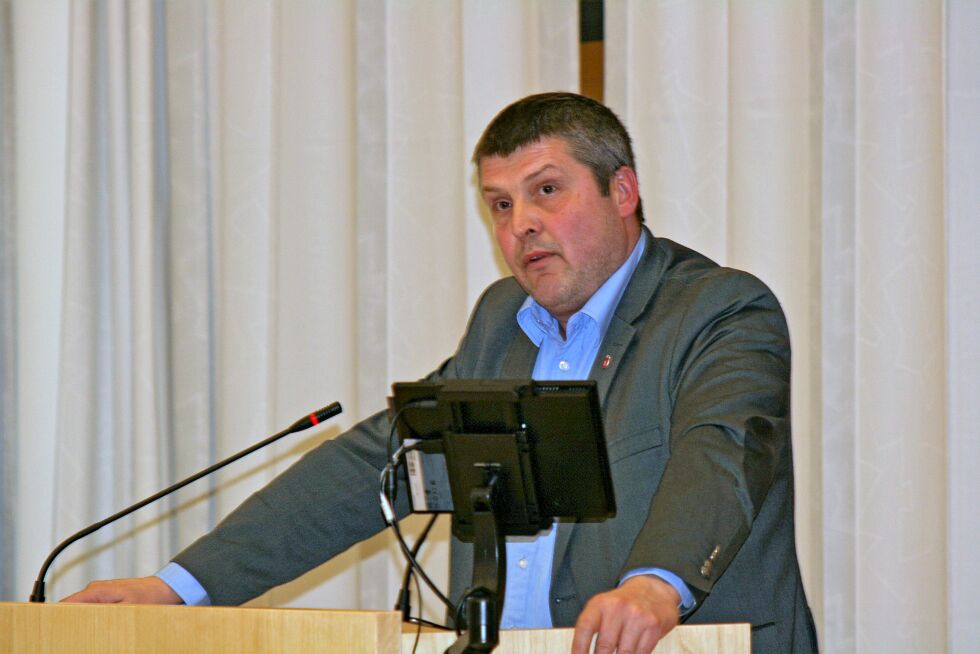 Bengt Rune Strifelt ble nedstemt da han på vegne av opposisjonen ønsker å bevilge 500.000 kroner årlig til Barents Nord.
 Foto: Bjørn Hildonen
