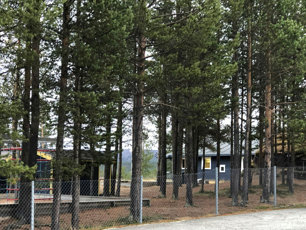 Lát­toš­luohk­ká má­ná­id­gár­di er en av barnehagene som sliter med bemanning, og det rammer åpningstiden.
 Foto: Stein Torger Svala