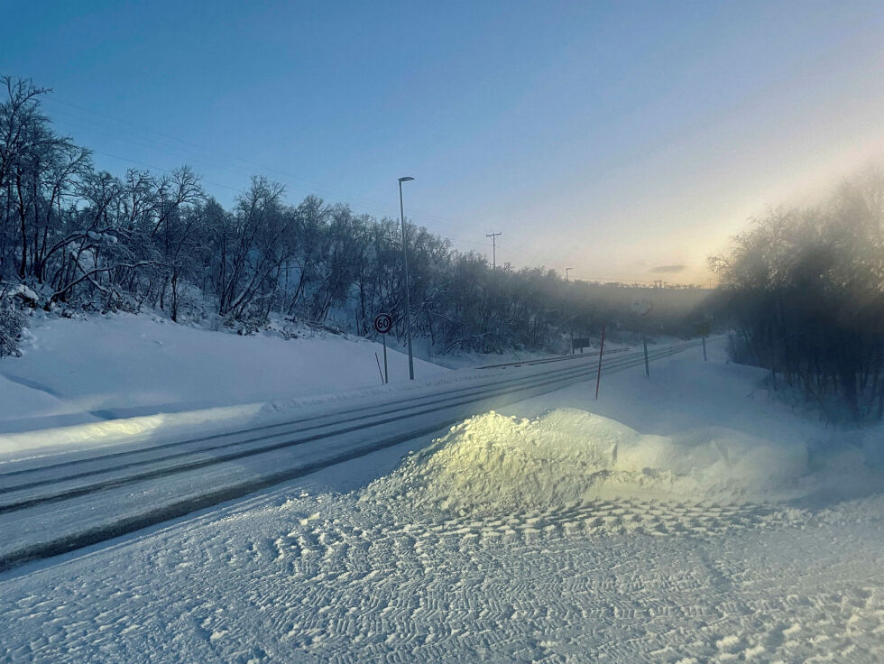 Samferdselsdepartementet sier behovet for gangvei til Skiippagurra er kjent, men det er ingen planer om å lage bedre løsninger for de myke trafikantene.
 Foto: Birgitte Wisur Olsen
