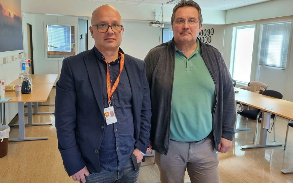 Kommunedirektør Charles Petterson (til venstre) og ordfører Knut Store erkjenner at de har store utfordringer knyttet til pengebruken innen pleie og omsorg i Nesseby.