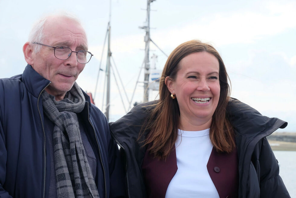 Arne Pedersen kom med en belæring om Varangerfjordens økosystem til blant andre fisker- og havminister Marianne Sivertsen Næss.
 Foto: Bjørn Hildonen