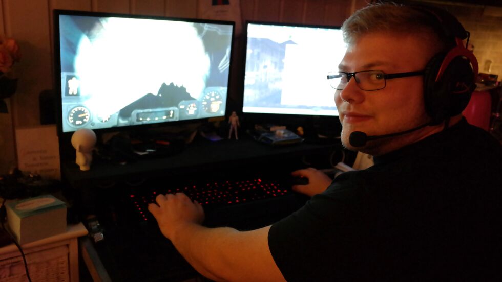 Styreleder Morten Hansen i Winterstorm eSports sier LAN er sosialt der man spiller, prates og har det gøy.
 Foto:  Sveinung Hjelle