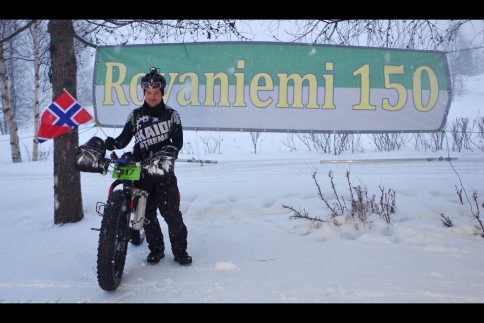 Tor Espen Jolma syklet i helga Rovaniemi 300, og var også den første til å passere 150-kilometerspunktet. Han syklet inn i mål på sin egen distanse over ni timer før noen andre, og slo også den gamle løyperekorden med god margin.
 Foto: Rovaniemi 150